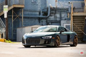 Audi R8 V10 on Vossen Wheels (HC-1) 2016 года